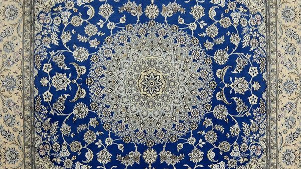 ペルシャ絨毯の名品をご紹介